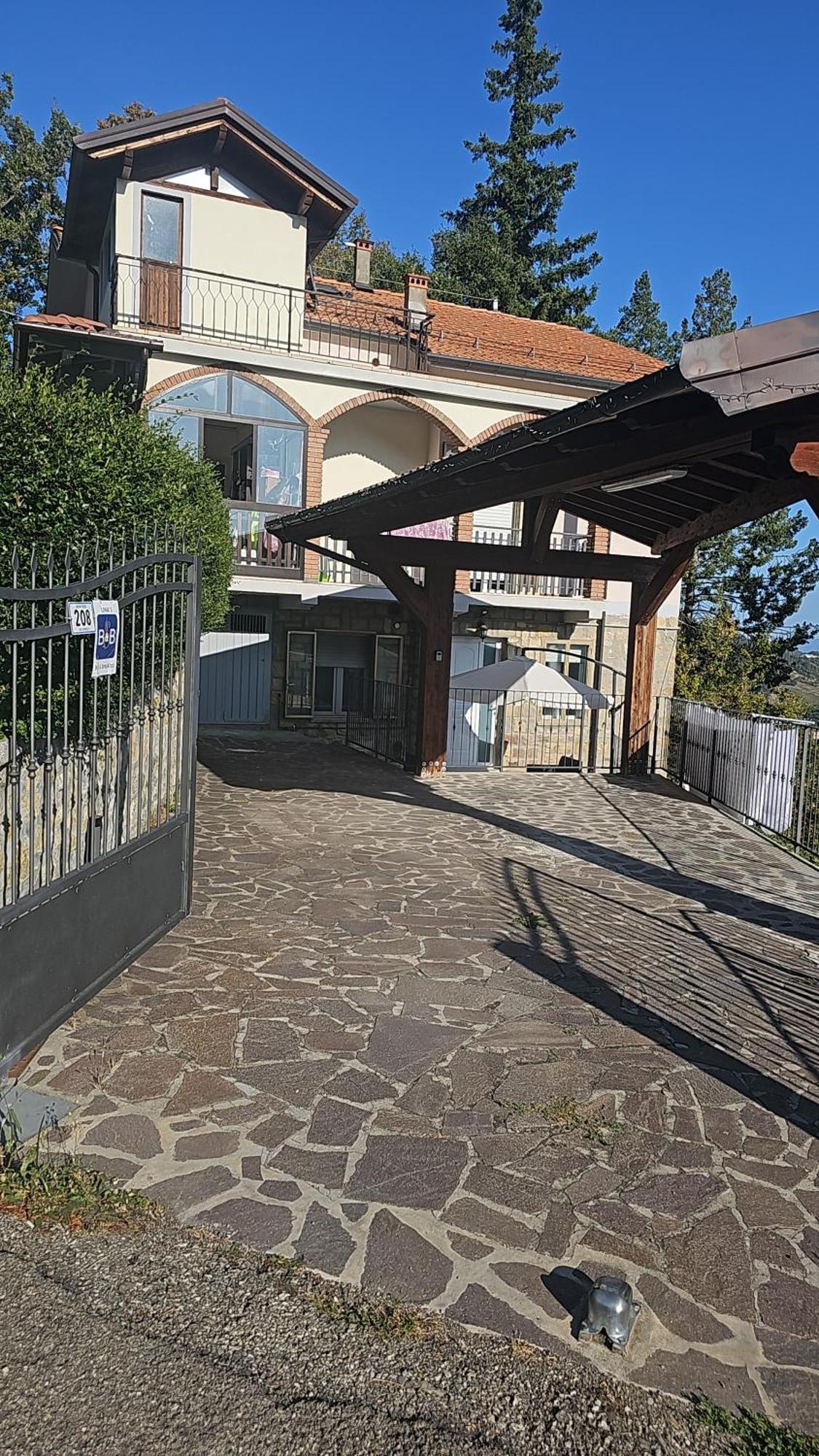 Lina'S Bed And Breakfast Montese Exterior foto